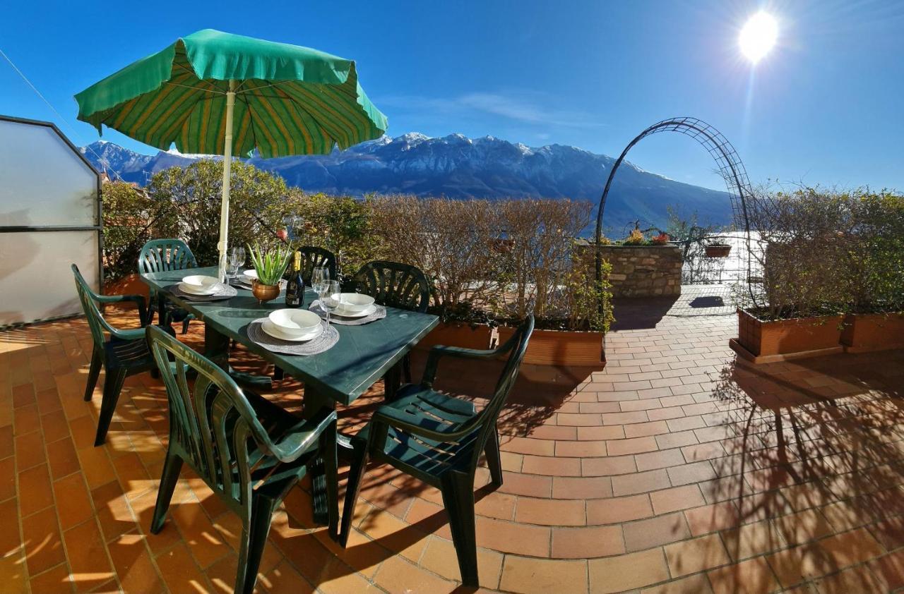 Casa Elka Residence Lake View And Pool By Garda Domus Mea Pieve  المظهر الخارجي الصورة