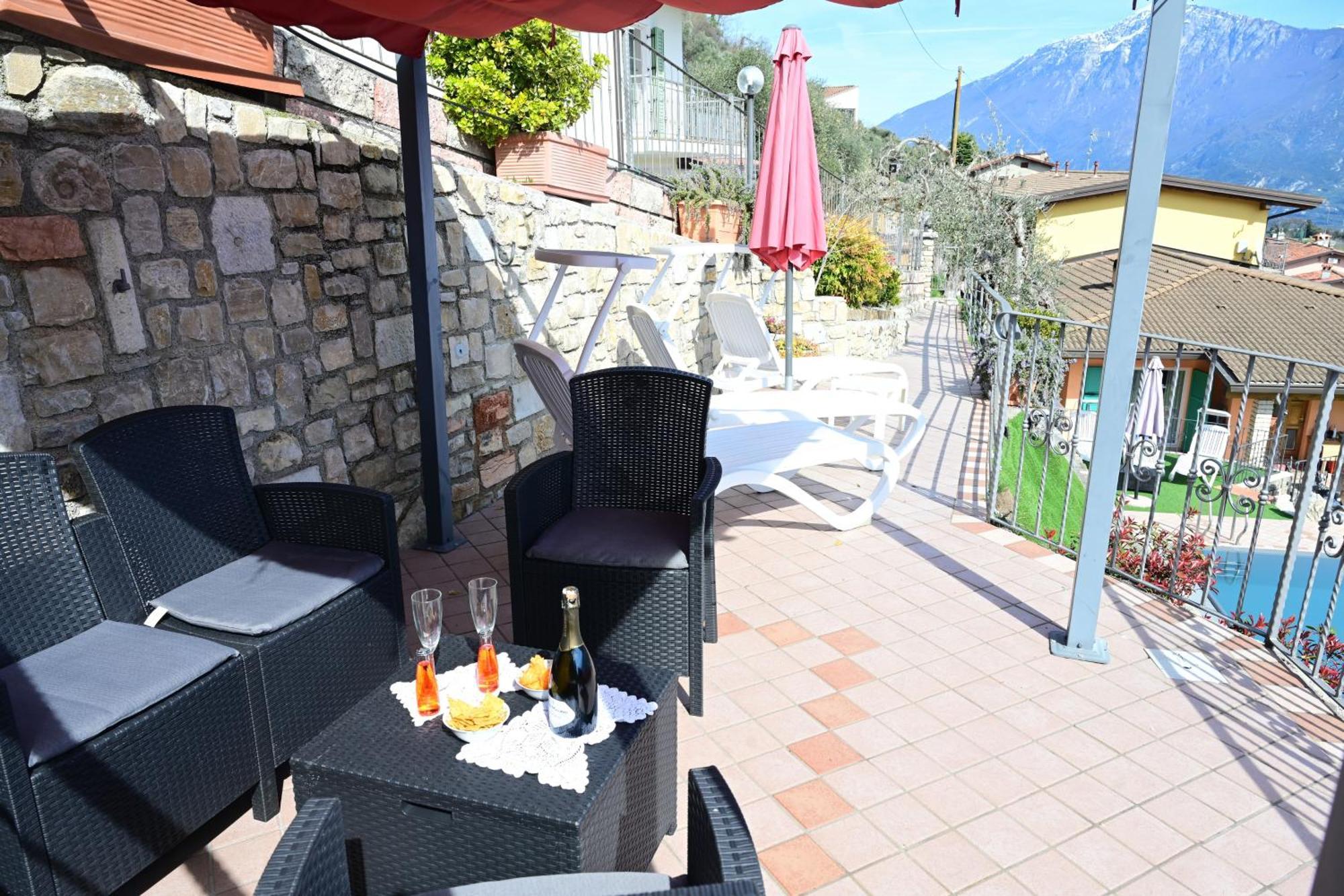 Casa Elka Residence Lake View And Pool By Garda Domus Mea Pieve  المظهر الخارجي الصورة